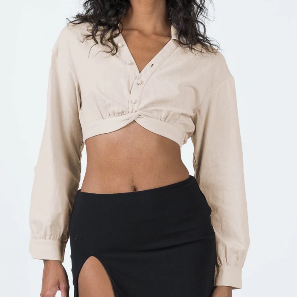 Long Sleeve Cropped Collared Top